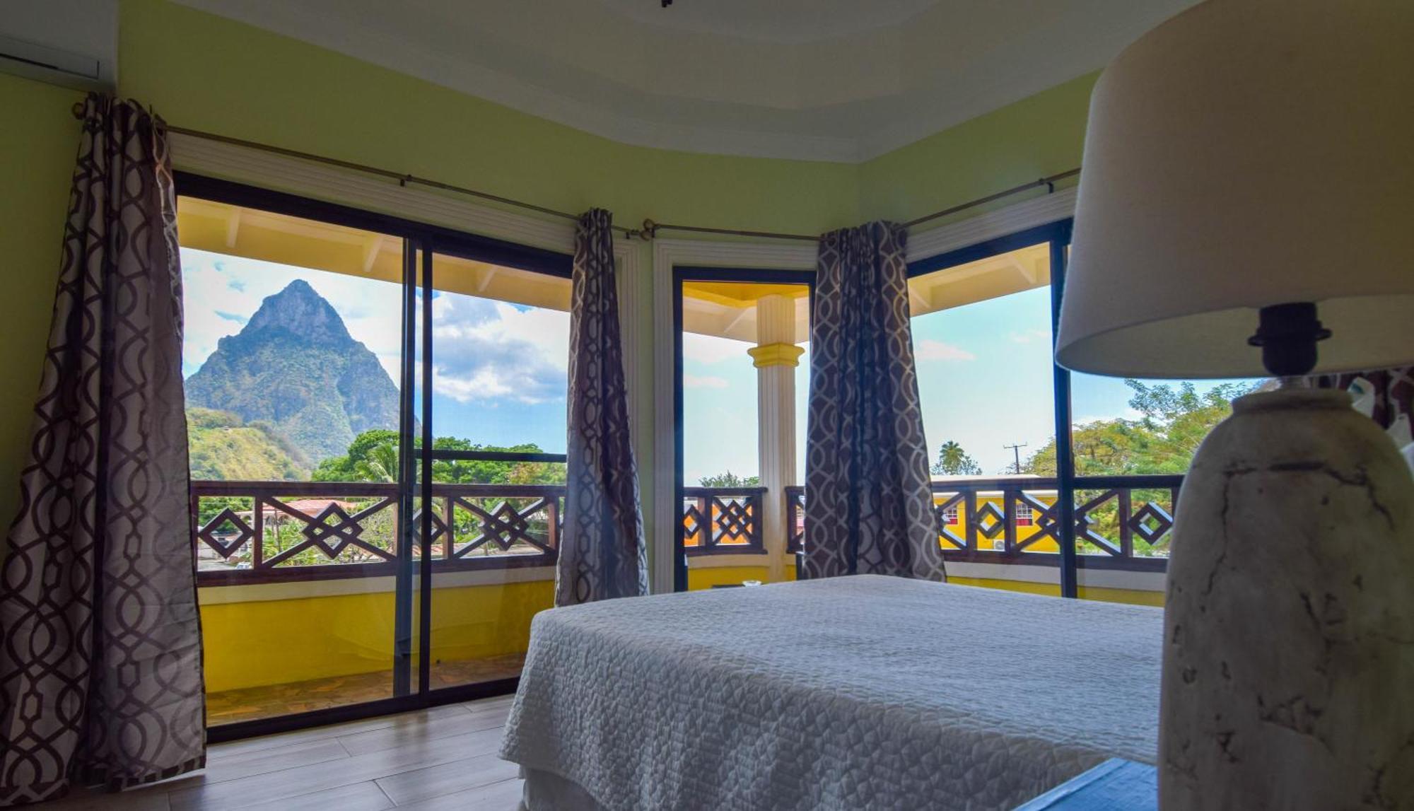 Sea Piton View Apartment- Location, Convenience, Modern Living Soufrière Zewnętrze zdjęcie